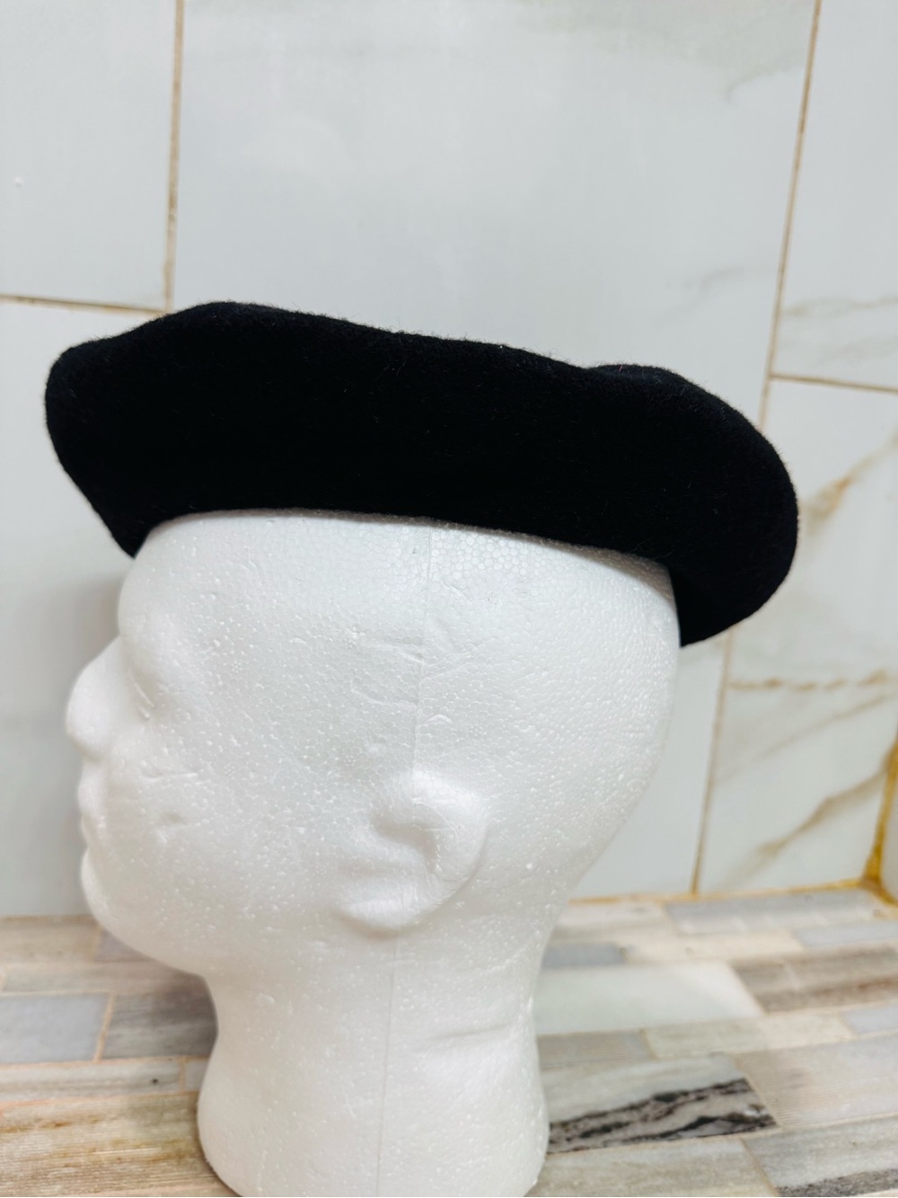 Vintage Betmar Black Wool French Beret Made in France Classic Parisian Hat 6 7/8 - Picture 8 of 8